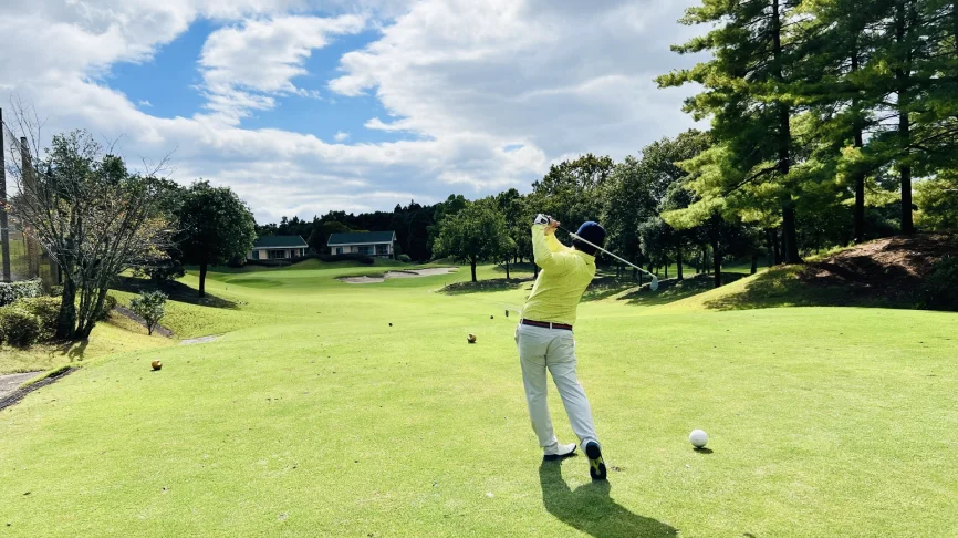 飛距離と方向性、両方を向上した男性